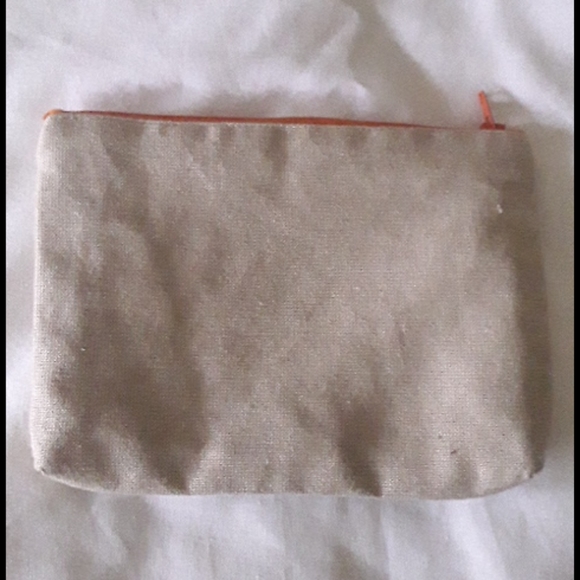 Purse with beaded and embroidered elephant - Picture 2 of 3